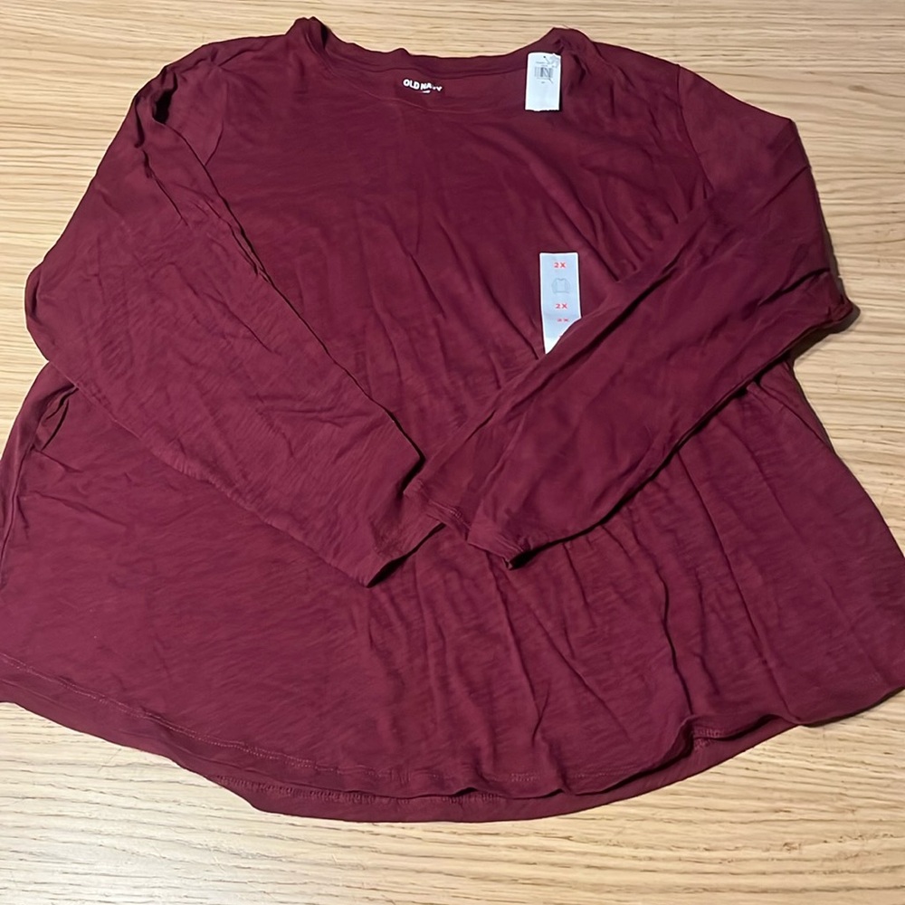 Old Navy Women’s Top. 2X. Maroon.